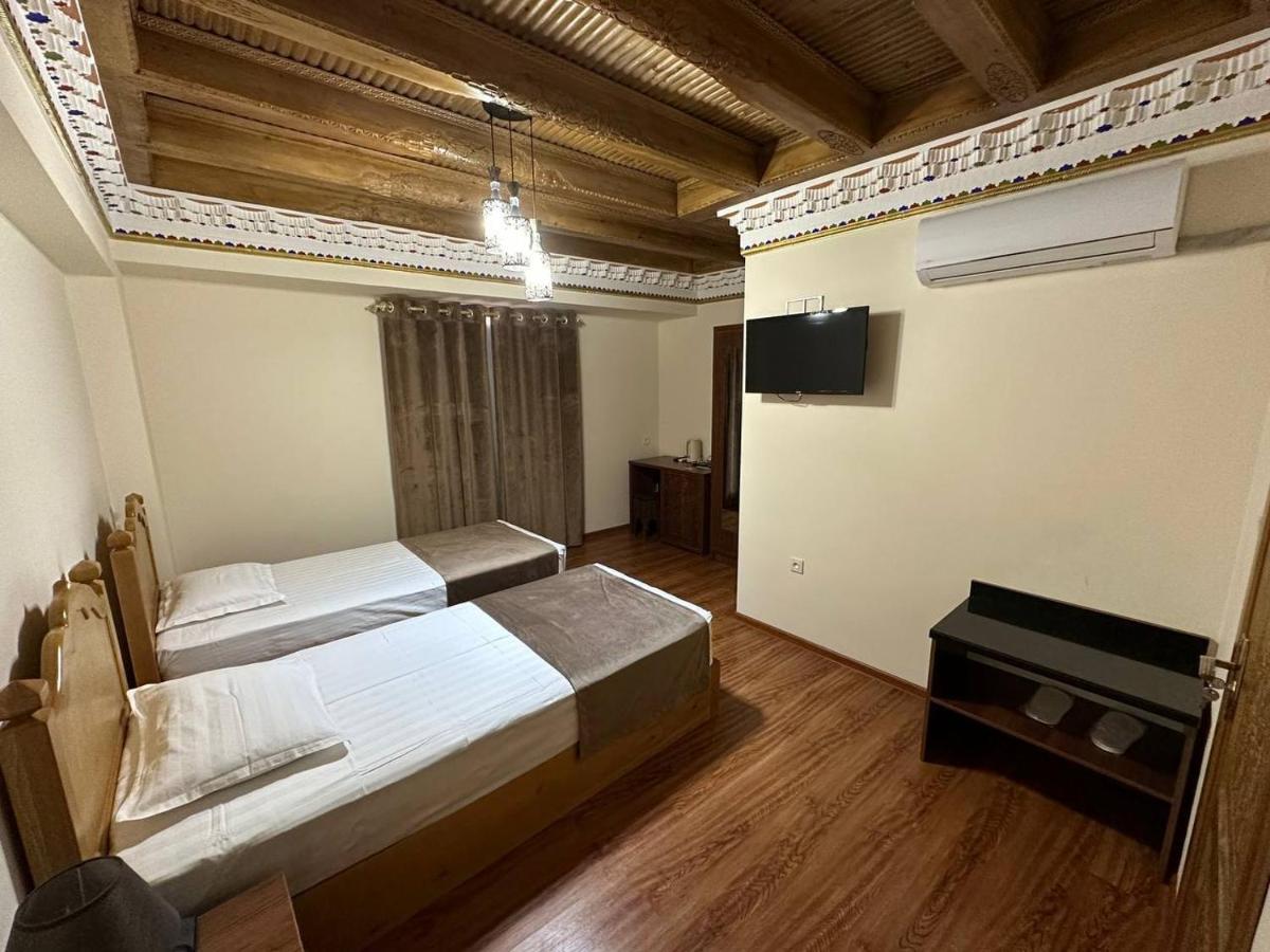 Antique Hotel Imran Buhara Exterior foto