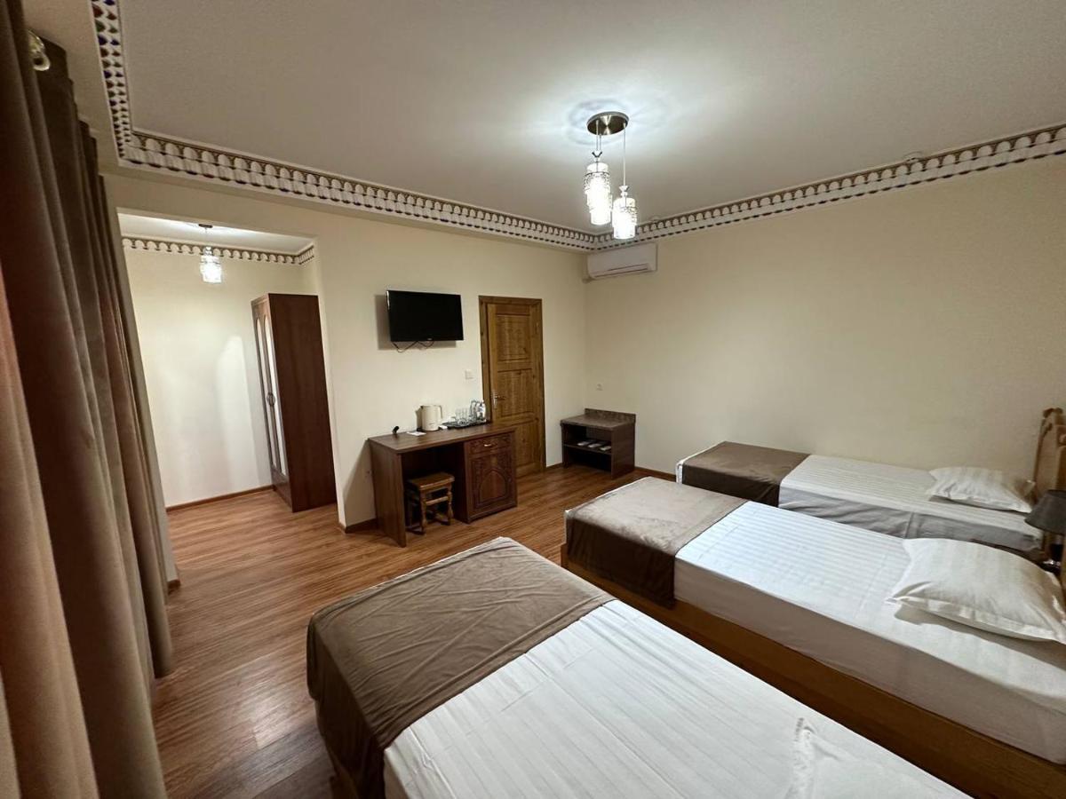 Antique Hotel Imran Buhara Exterior foto