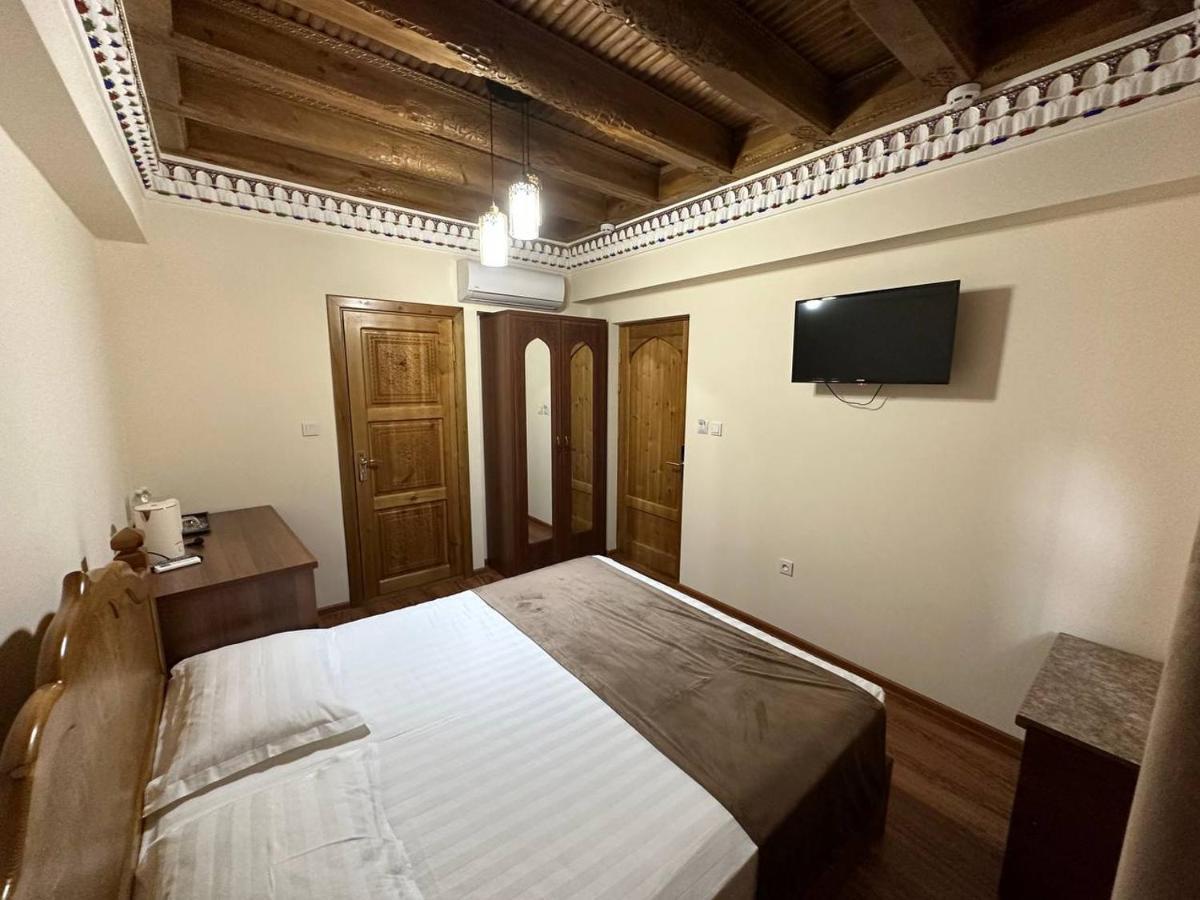 Antique Hotel Imran Buhara Exterior foto